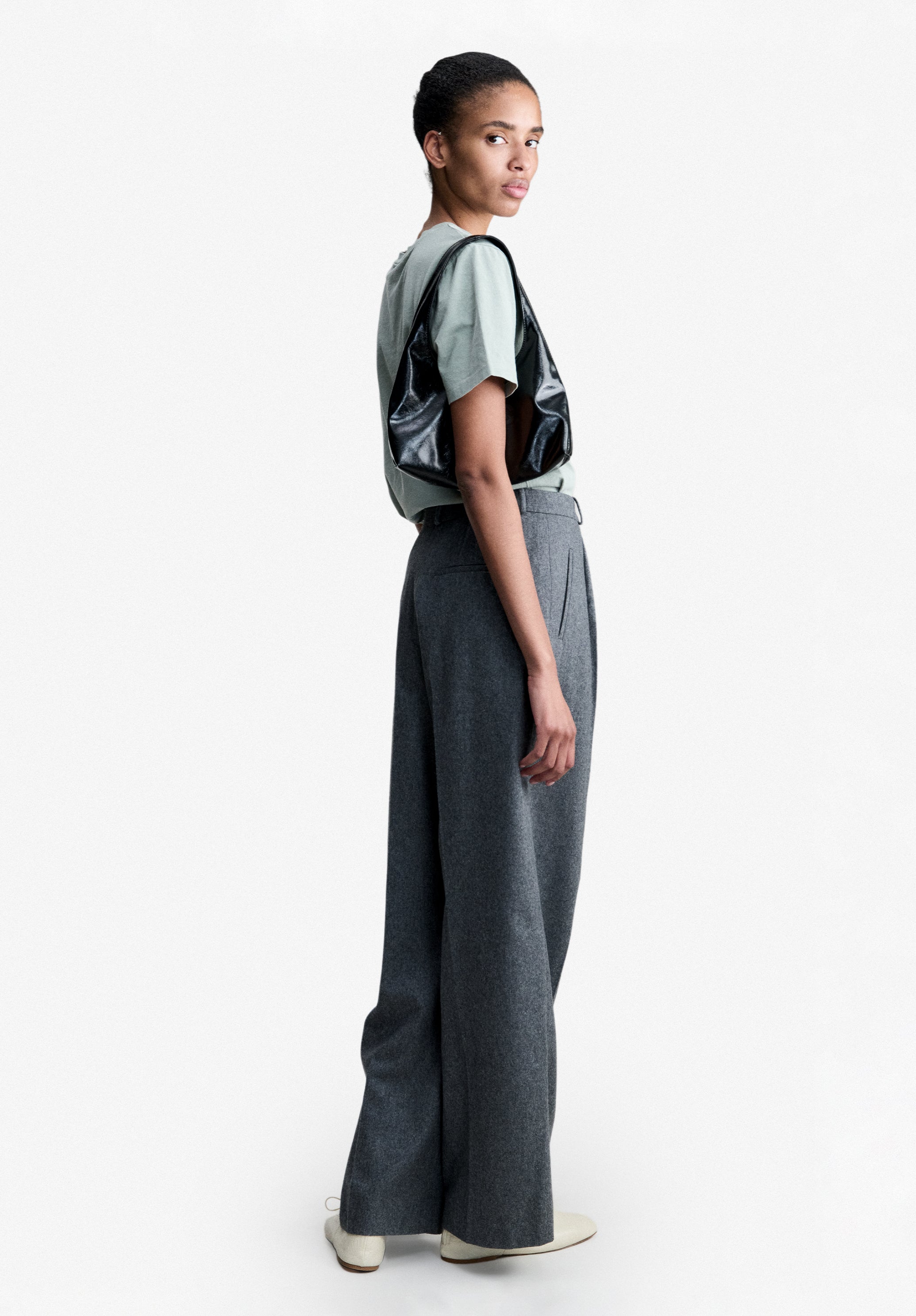 Grey-green T-shirt with A.P.C. Rue Madame logo - 2