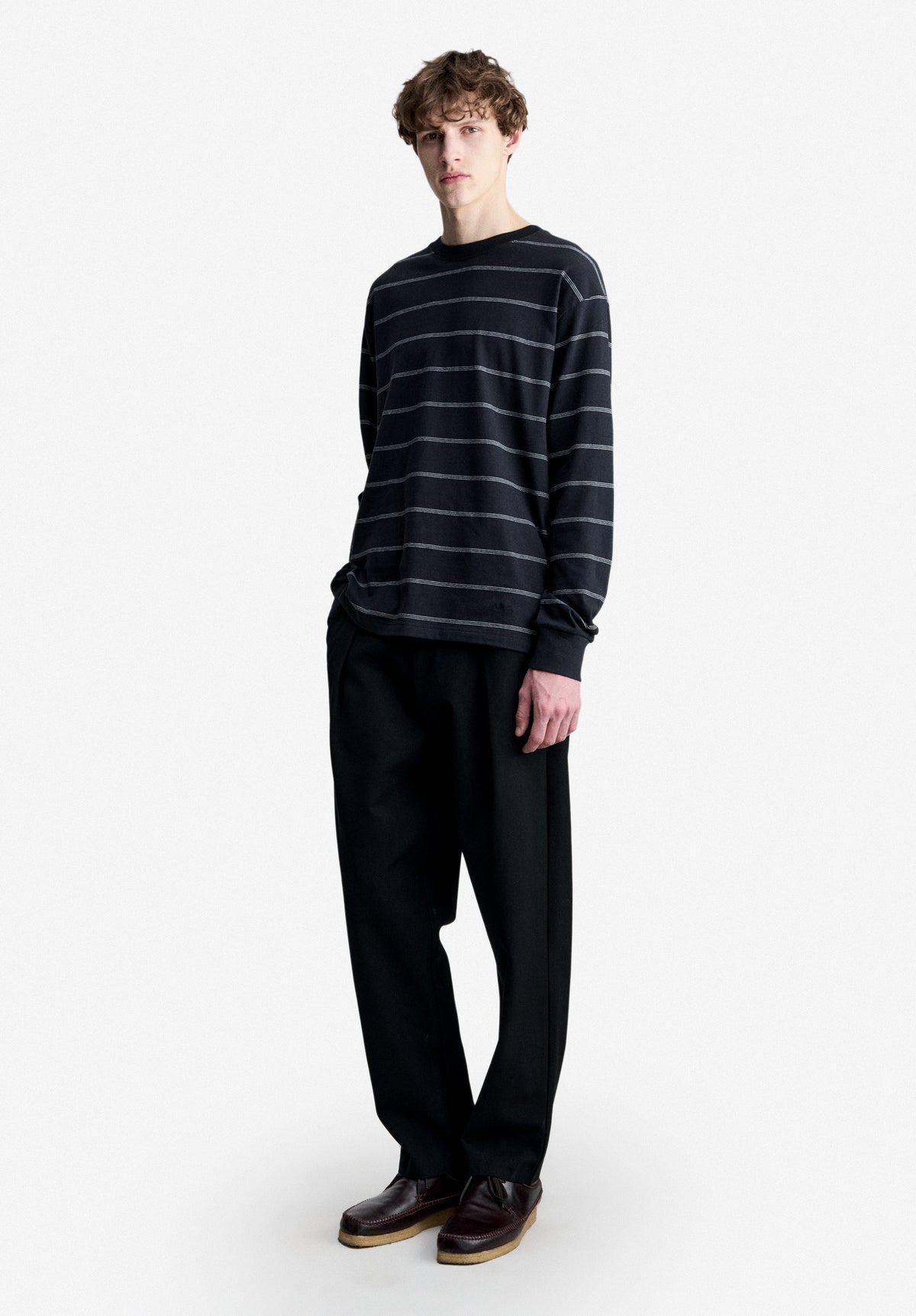 Loose-fit black cotton barrel trousers - 1