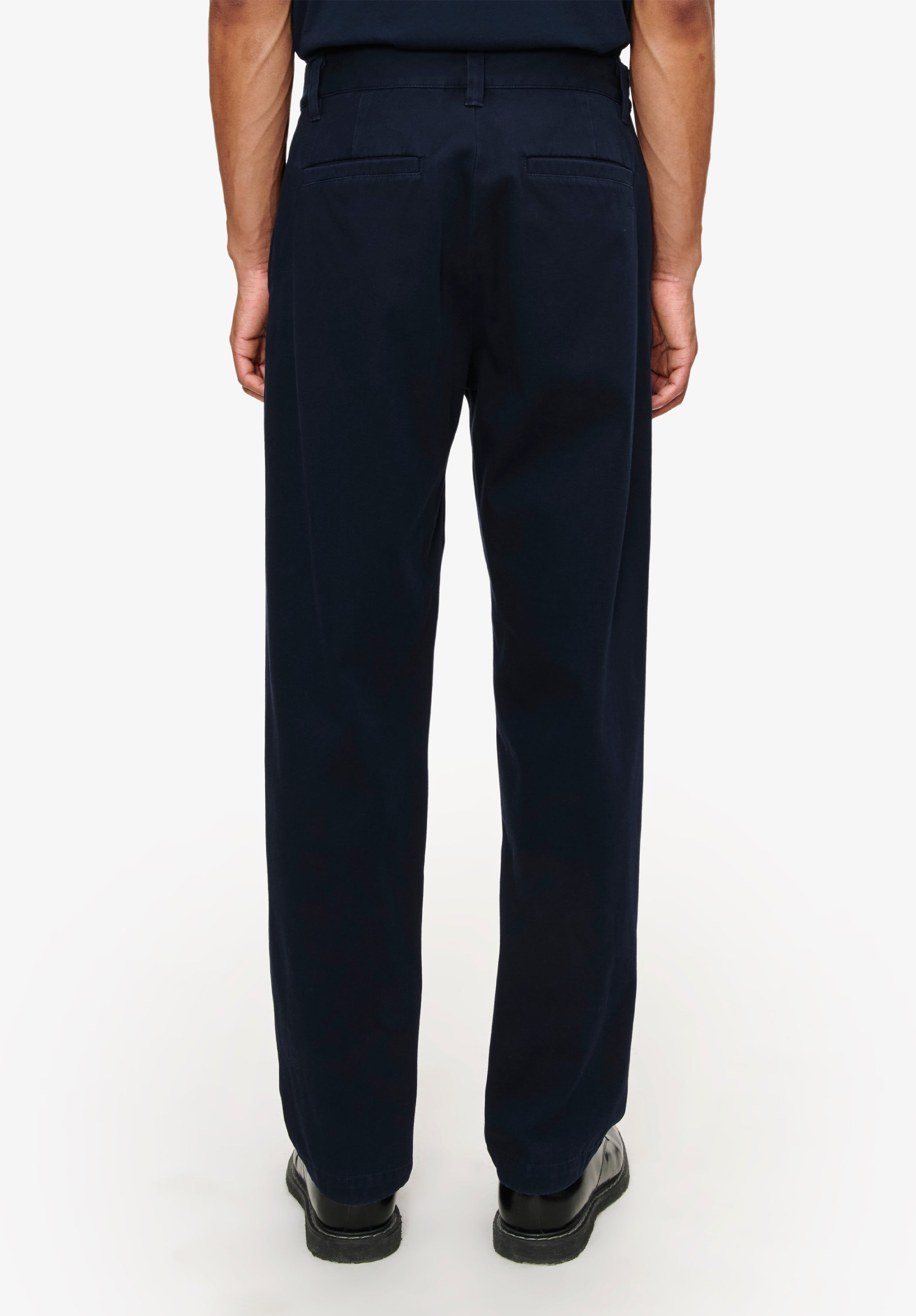 Fitted straight-leg gabardine chinos - 5