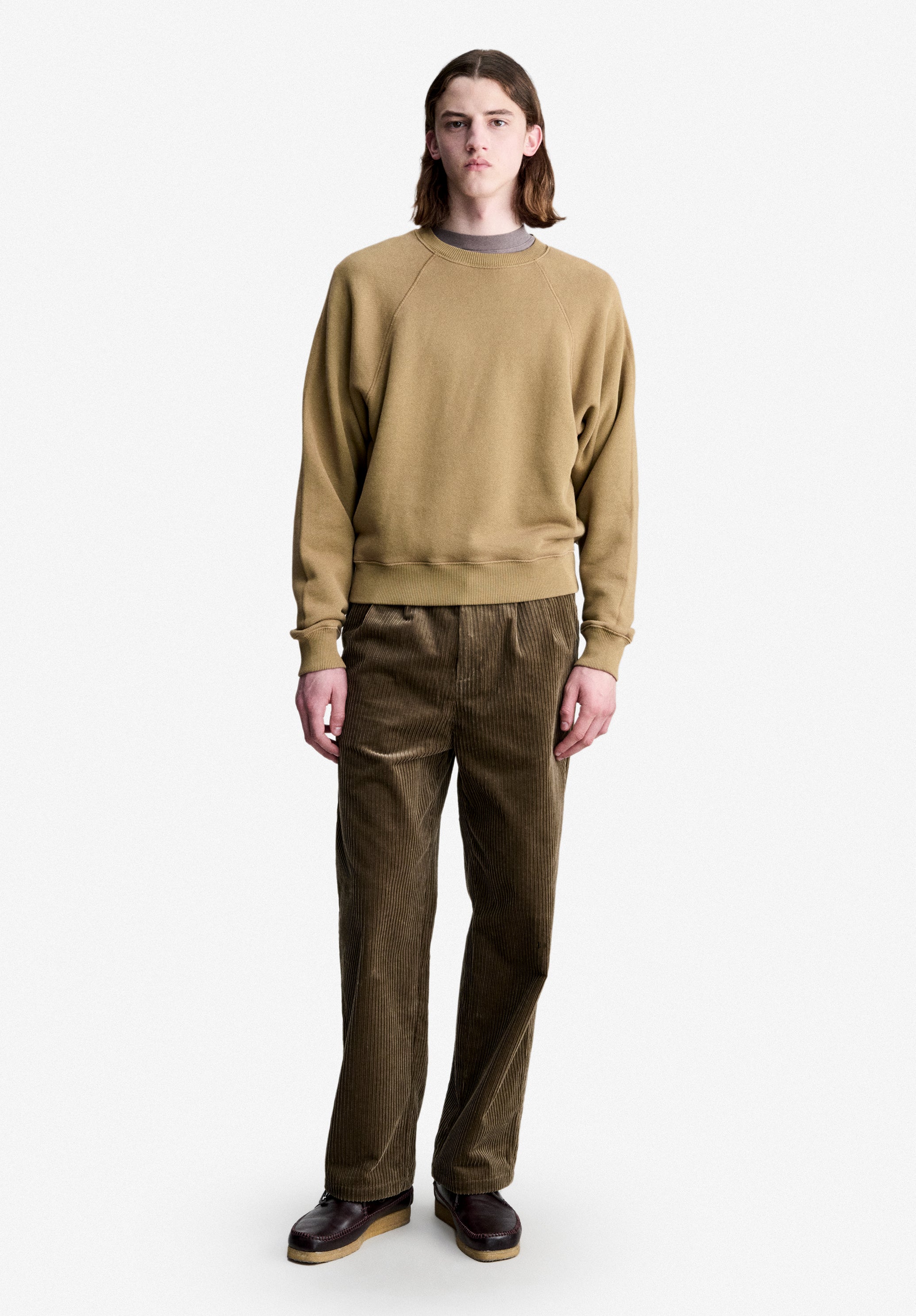 Loose-fit taupe trousers with pleats - 1