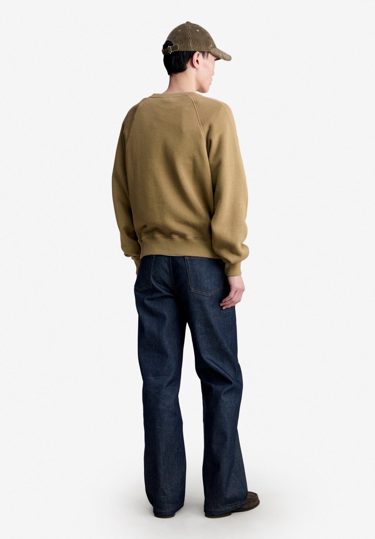 Sweatshirt taupe à manches raglans