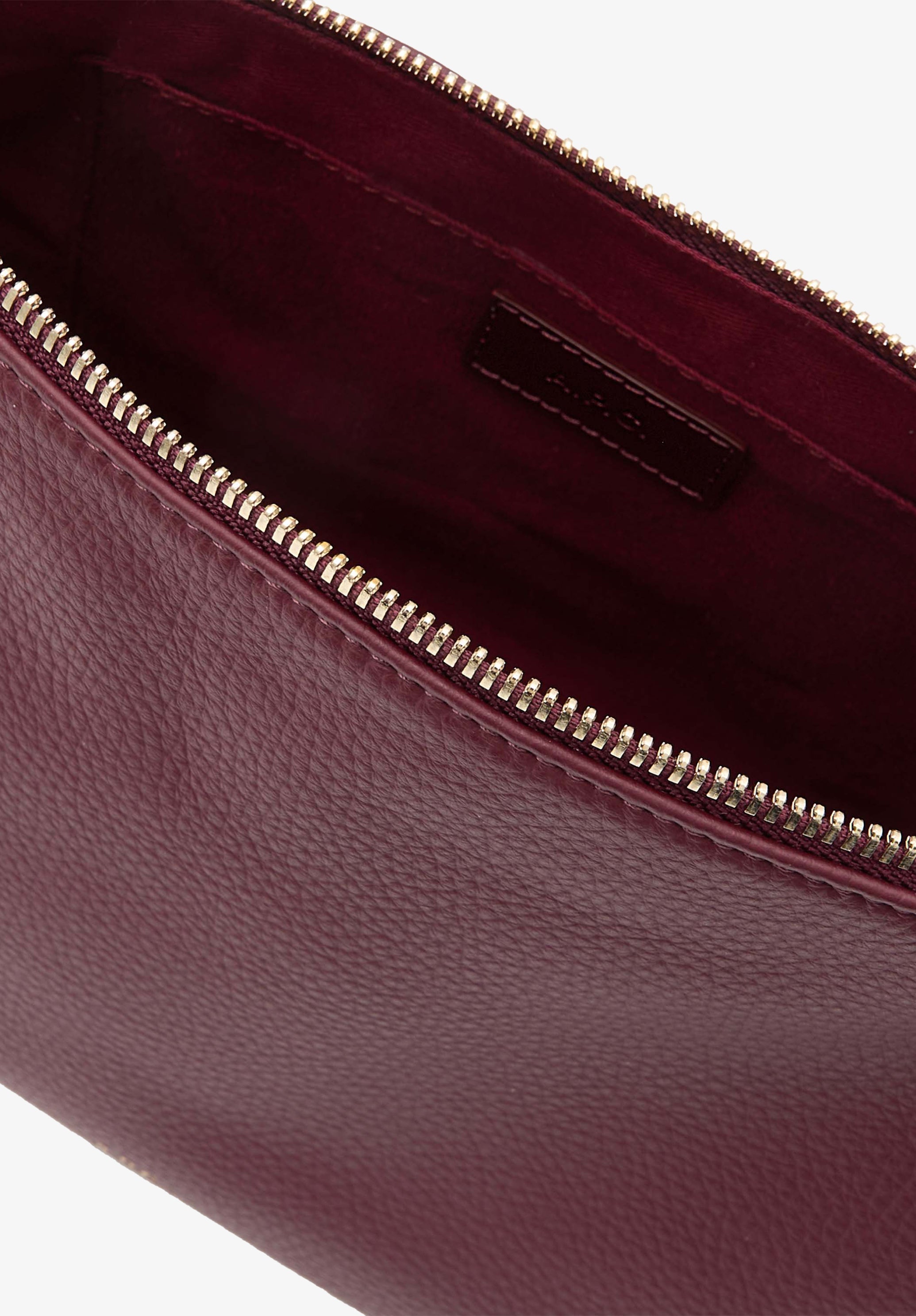 Sac Vera Shoulder