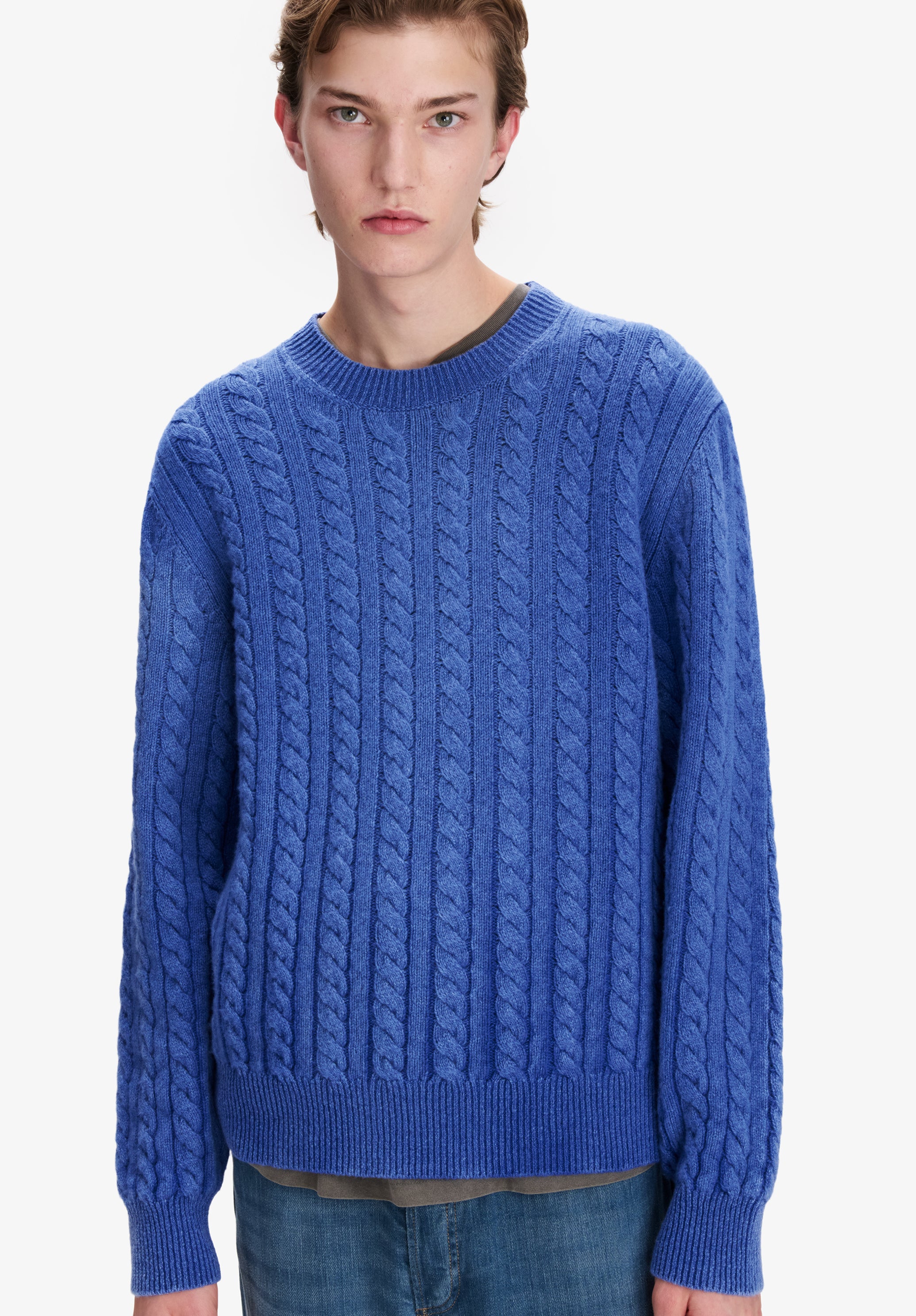 Oversized blue cable-knit sweater - 3
