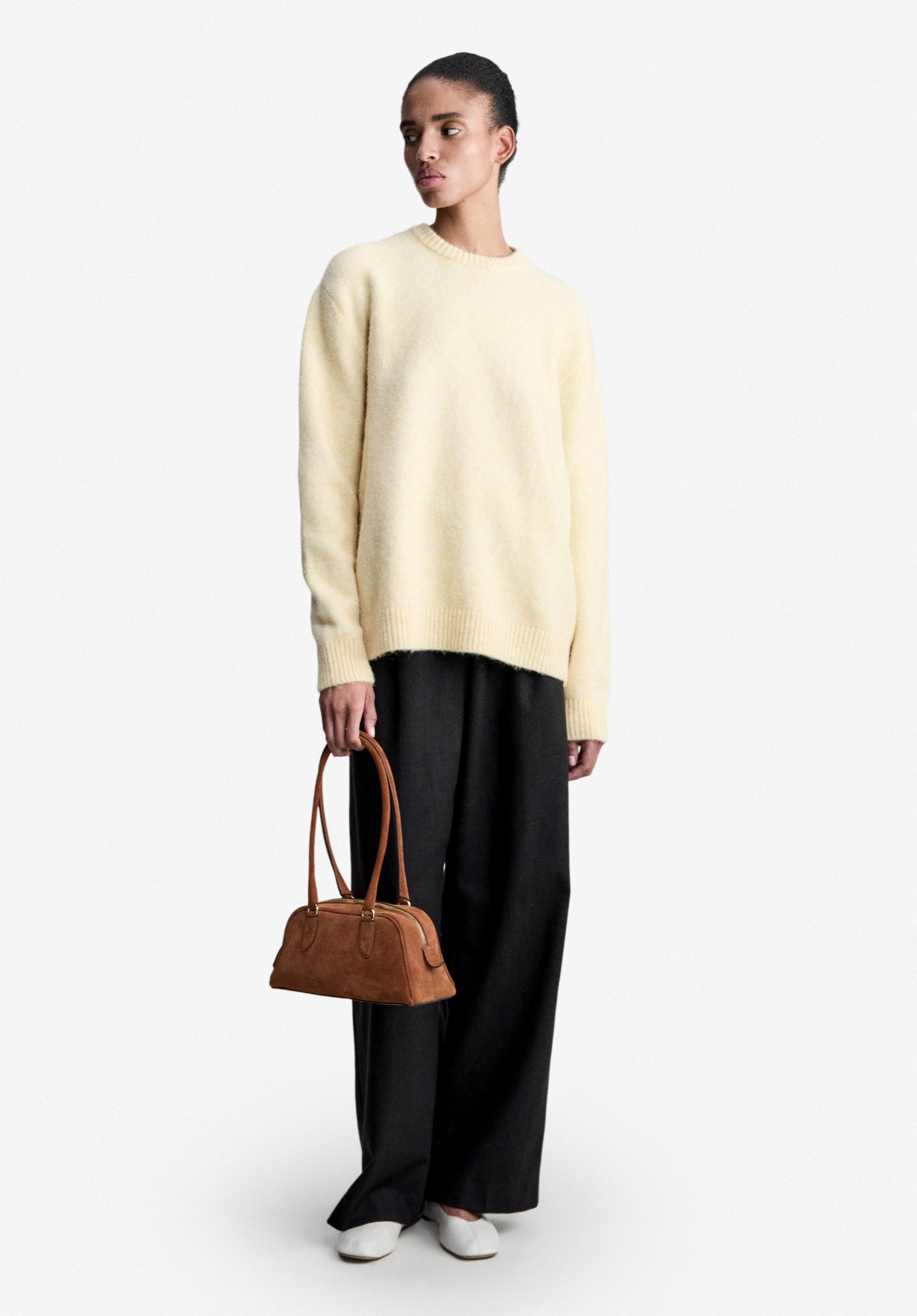 Loose-fit light yellow sweater - 1