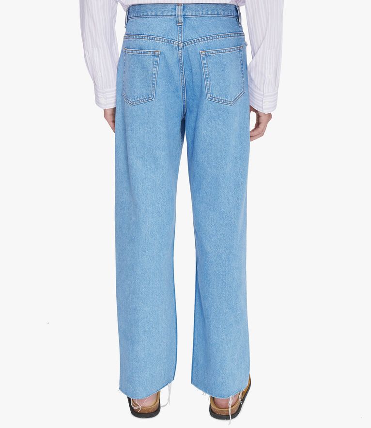 Relaxed Raw Edge H jeans PALE BLUE